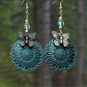 Vintage Style Butterfly Pendant Flower Earrings